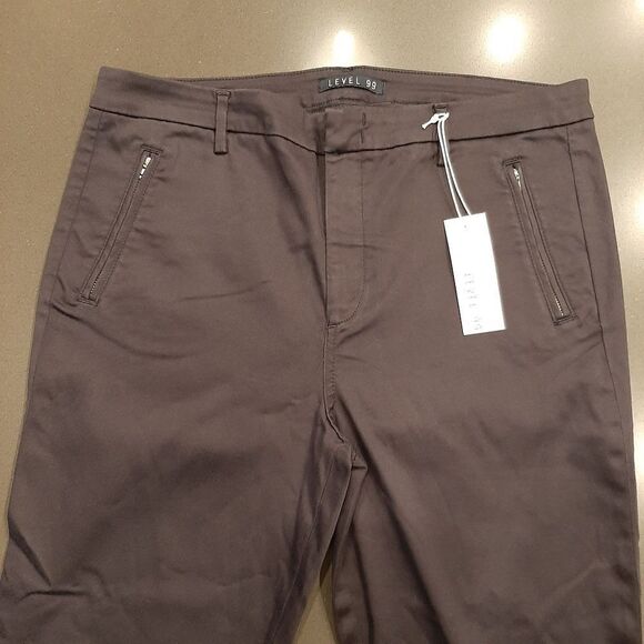 Level 99 Navy Capris Size 33 - Picture 2 of 10